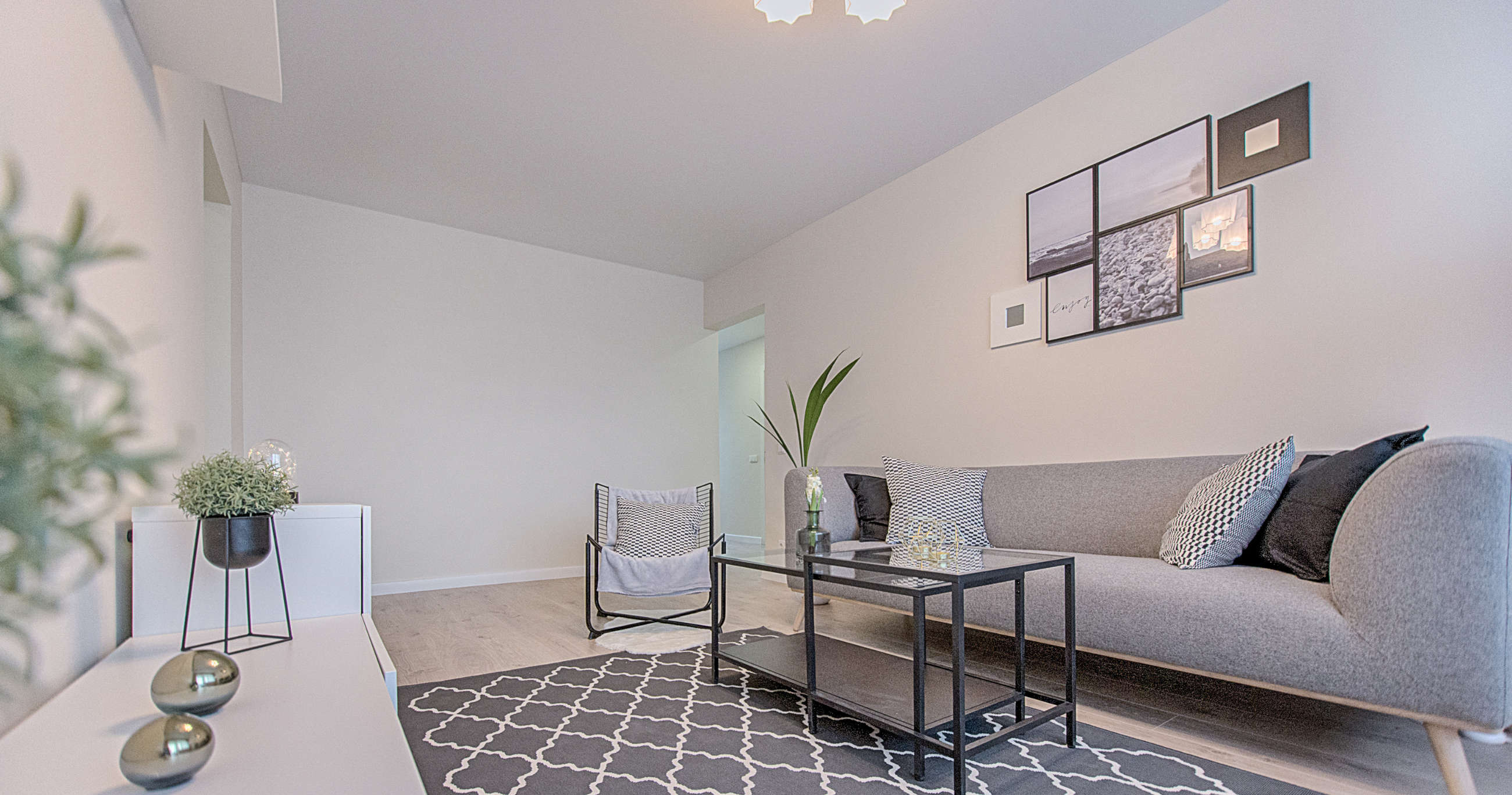 Vestibulum ante ipsum primis.